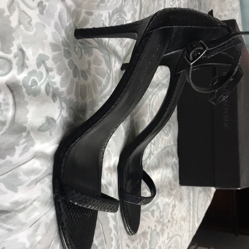 Juliette Too Banana Republic heels